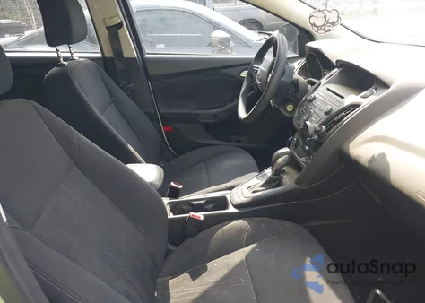 2015 Ford Focus Se z USA, uszkodzony, nr VIN 1FADP3K23FL322044